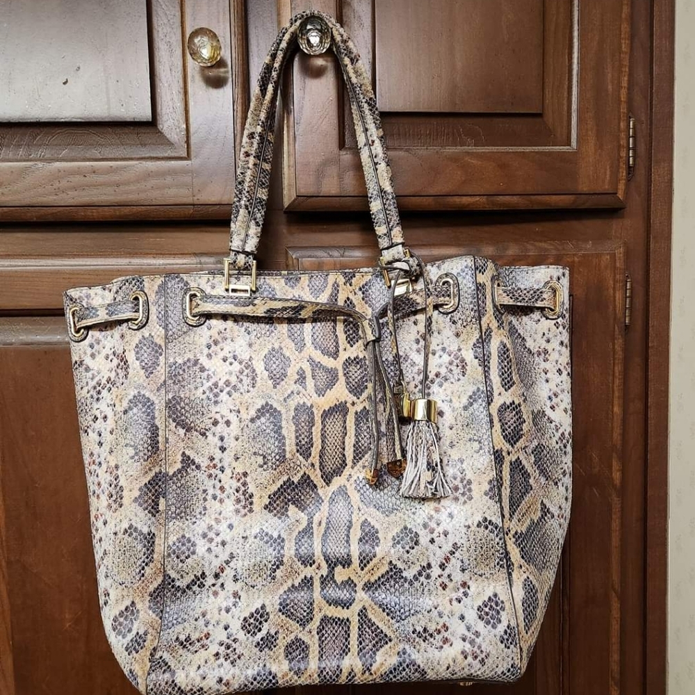 Gilli Leather Satchel